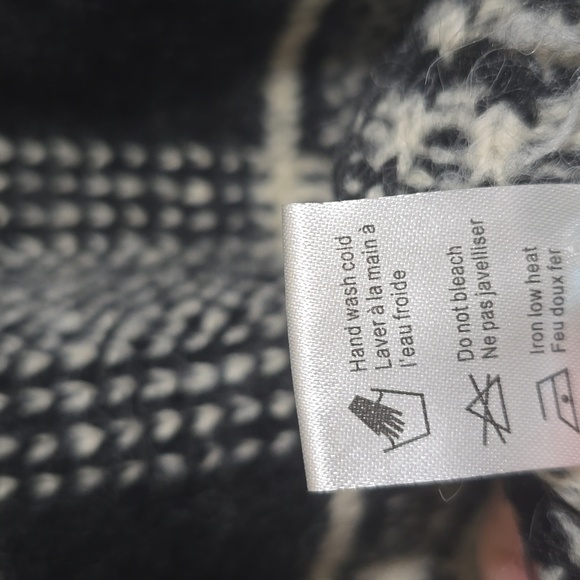 NWT Saltwater Luxe Cardigan in Large - Picture 10 of 10